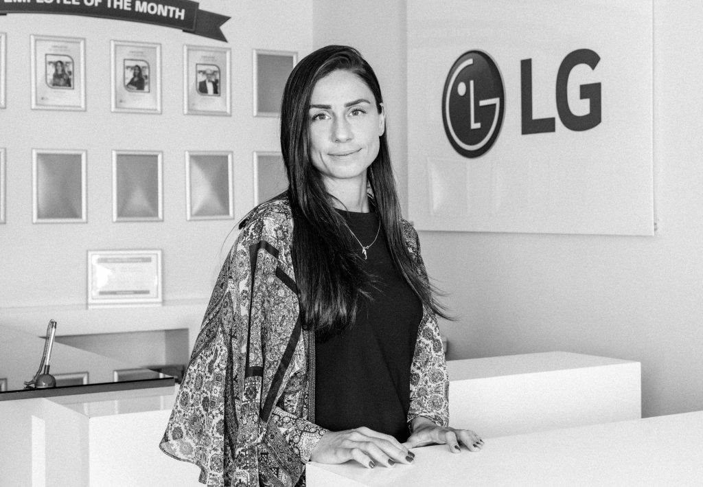 A series of professional and consistent corporate headshots for a business team in Madrid.